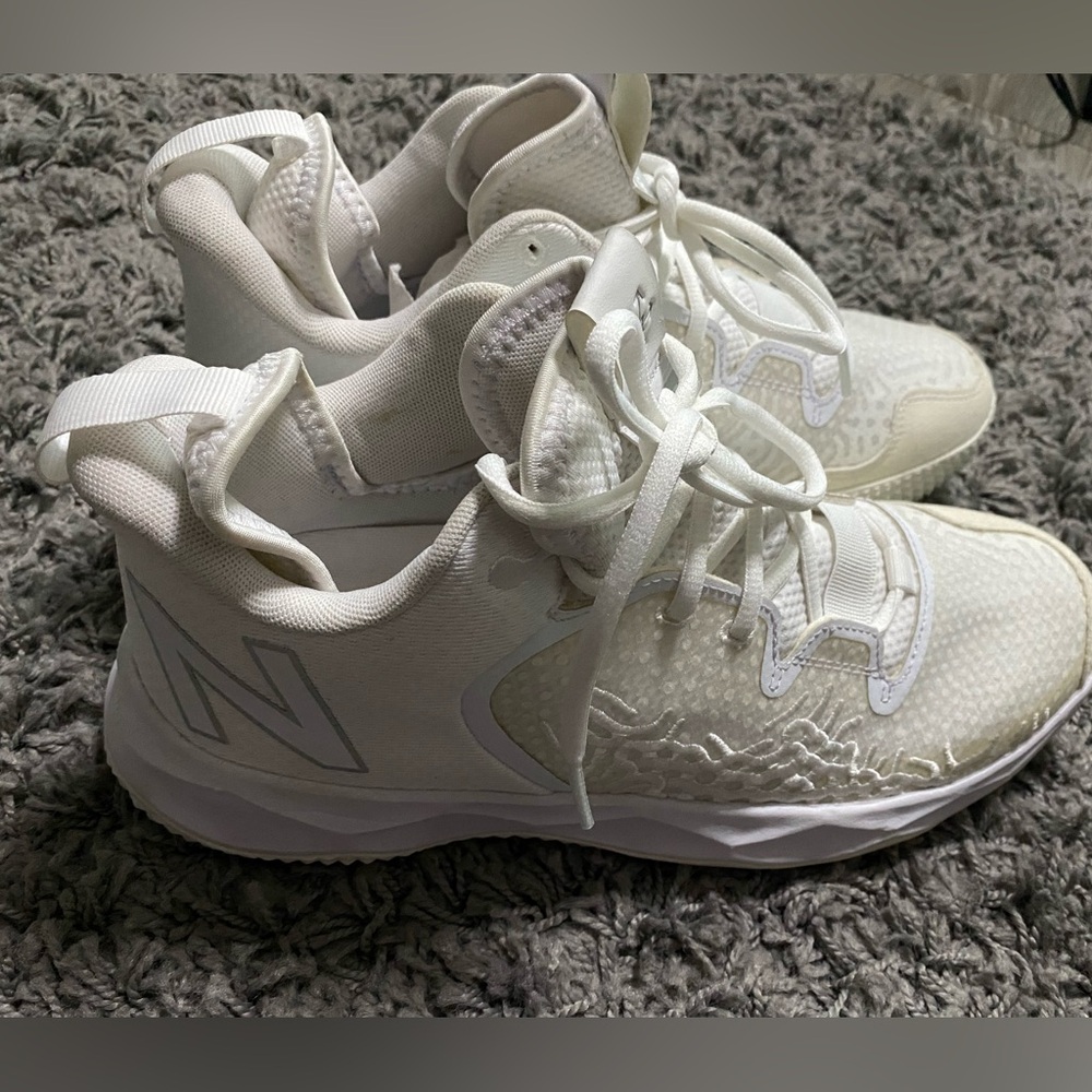 New Baance Balance Freeze White